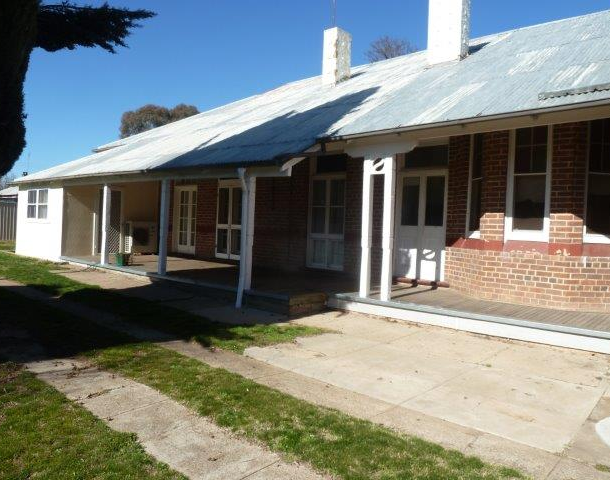 31-33 Marsden Street, Boorowa NSW 2586