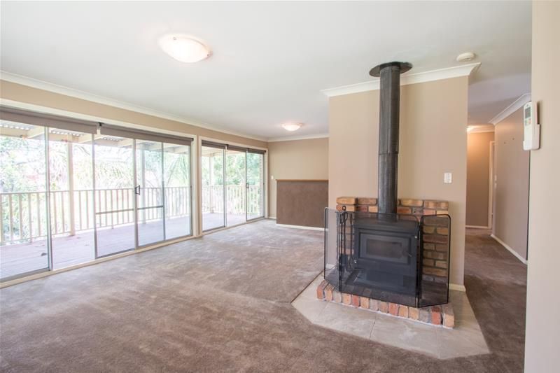 6 Button Close, Singleton NSW 2330, Image 2