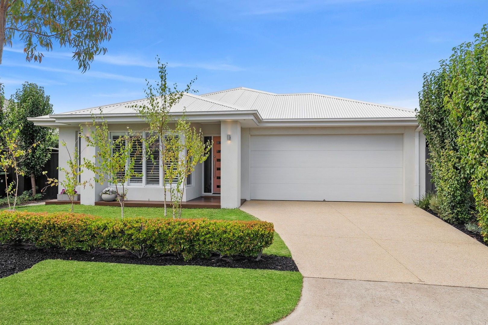 4 bedrooms House in 22 Booker Place ARMSTRONG CREEK VIC, 3217