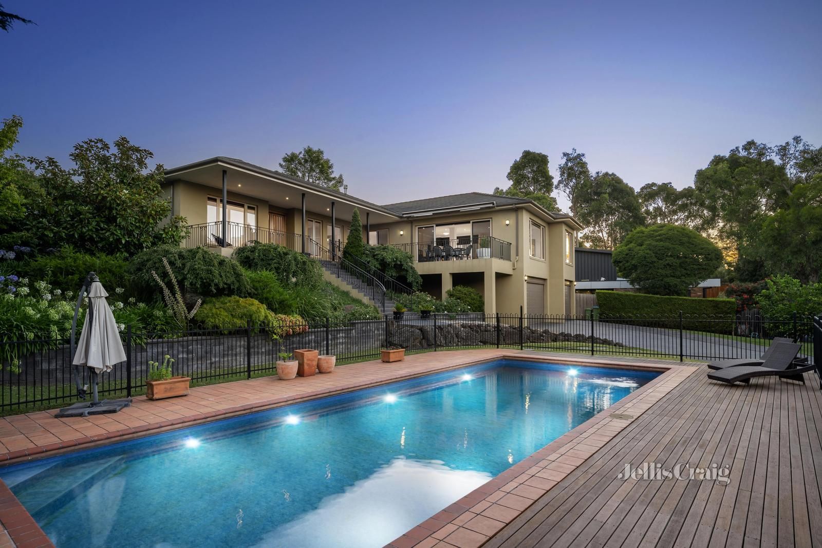 19 Cecil Circuit, Croydon VIC 3136, Image 0