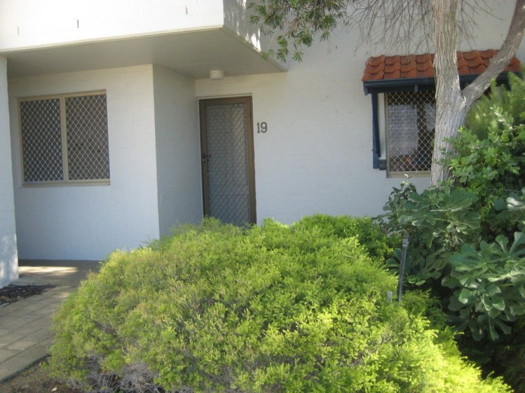 2 bedrooms Apartment / Unit / Flat in 19/436 Safety Bay Road SAFETY BAY WA, 6169