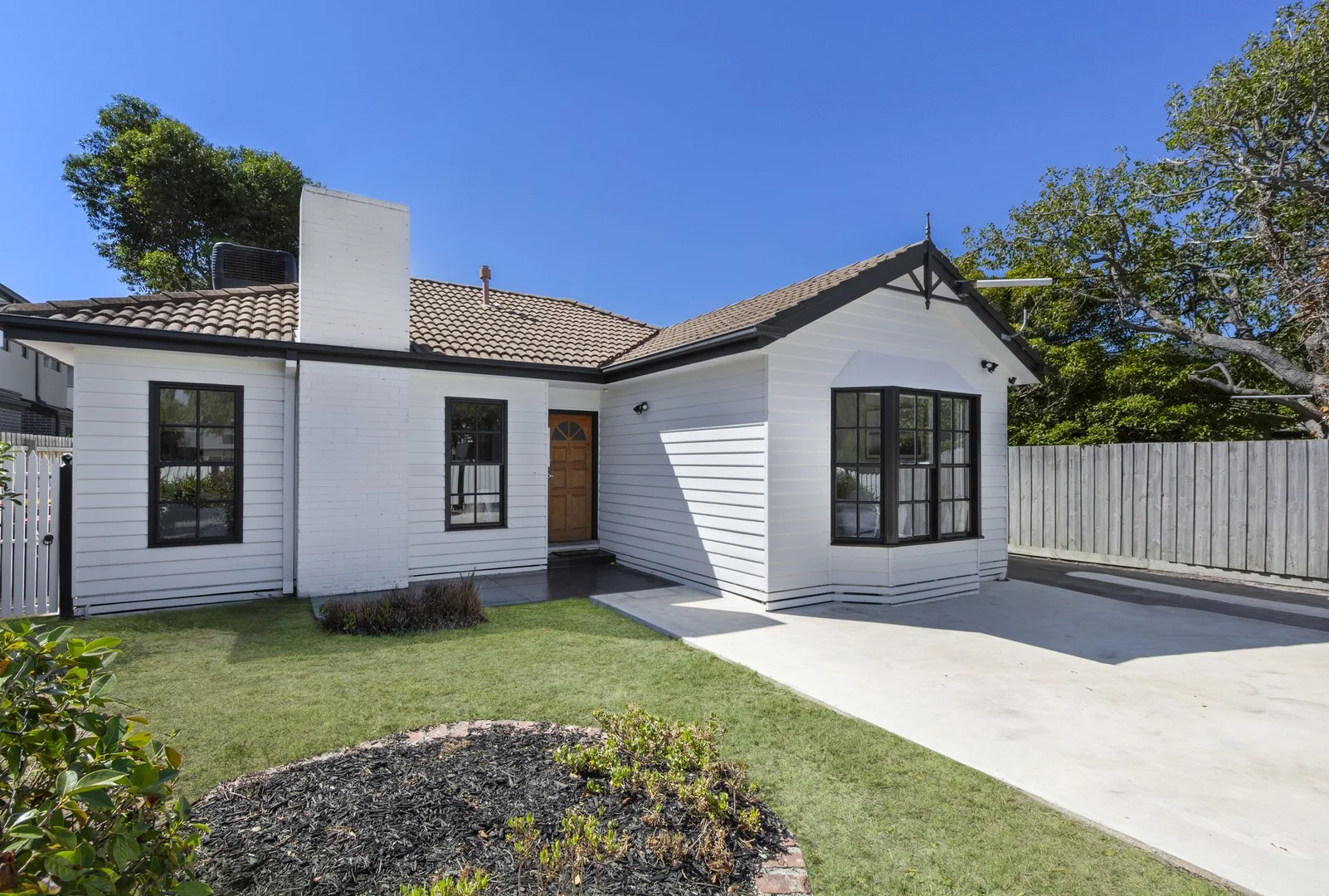 41 Cannes Avenue, Bonbeach VIC 3196