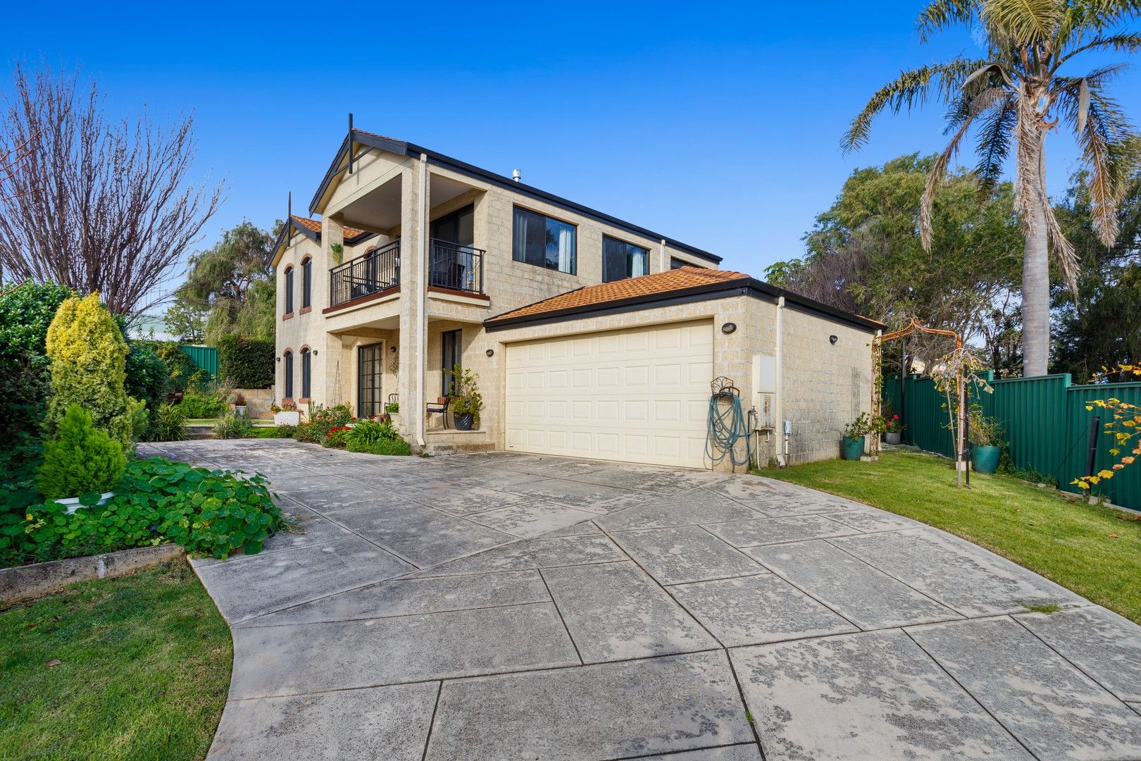 4 bedrooms House in 72B Fitzgerald Way AUSTRALIND WA, 6233