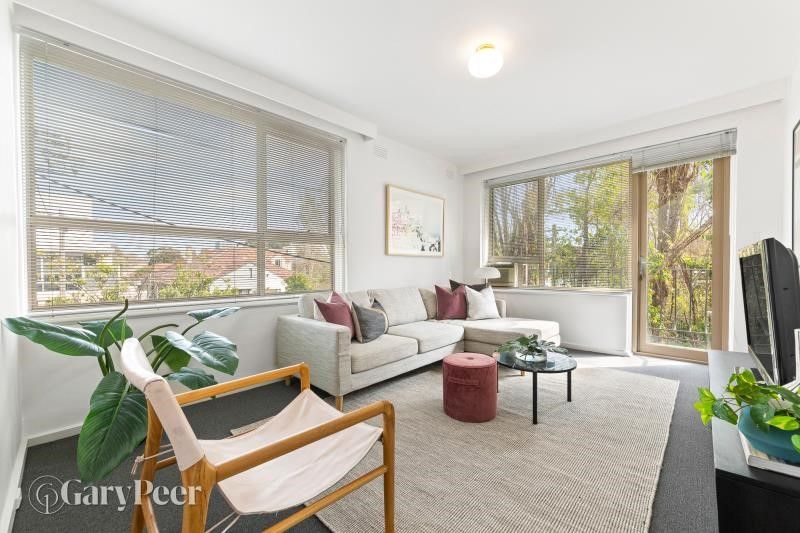 3 bedrooms Apartment / Unit / Flat in 3/52 Westbury St ST KILDA EAST VIC, 3183