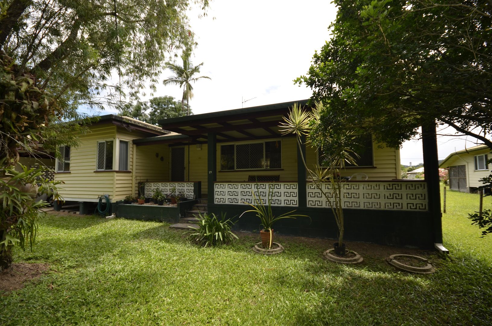 19 Foxton Avenue, Mossman QLD 4873, Image 2