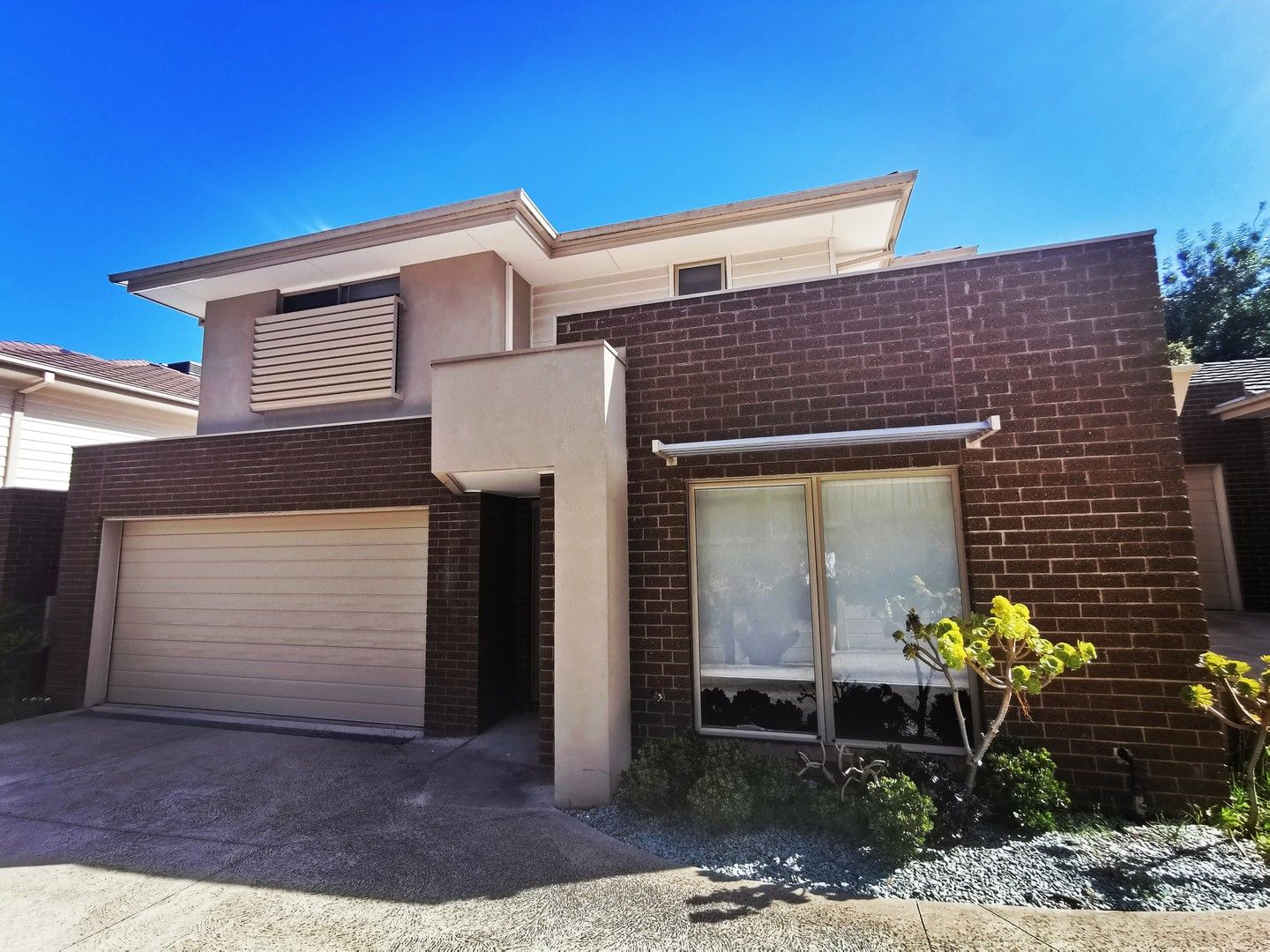 4 bedrooms Townhouse in 2/24 Dixon Court BORONIA VIC, 3155