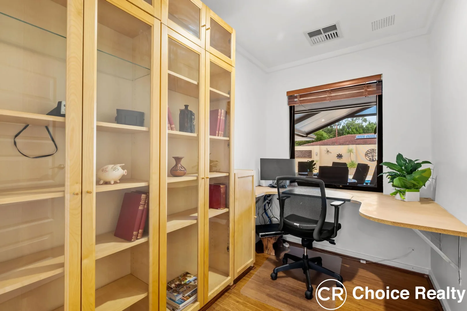 Additional image 34 of 10 Rosalind Court, Rossmoyne WA 6148