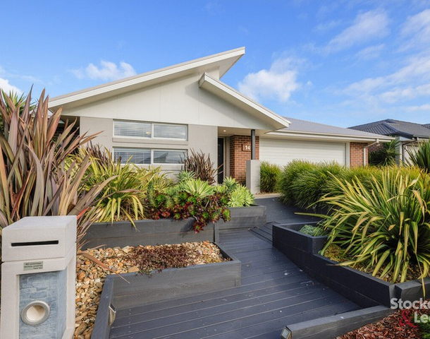14 Dunes Road, Cowes VIC 3922