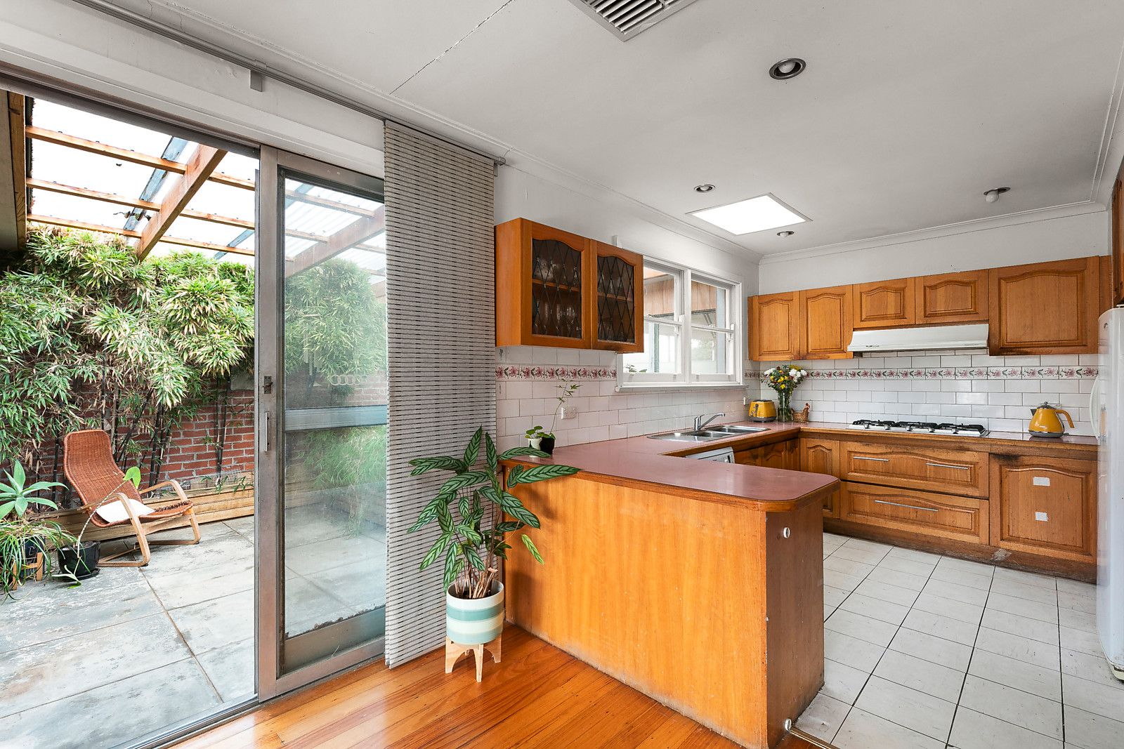 82 Dresden Street, Heidelberg Heights VIC 3081, Image 2