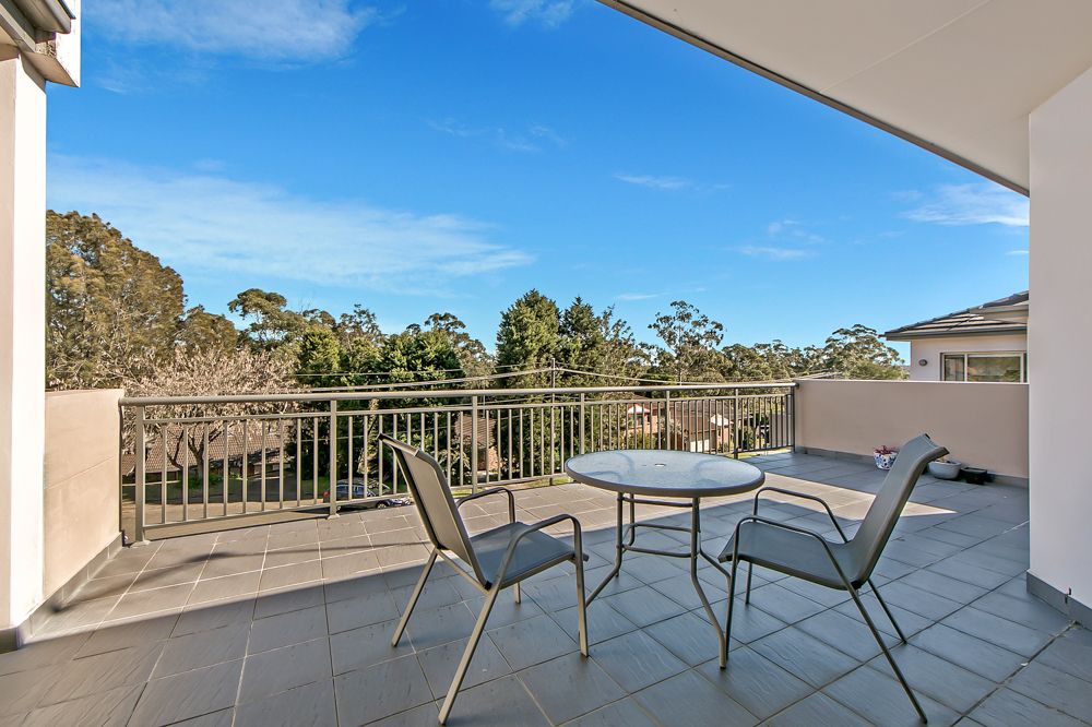 13/23 Thompson Close, West Pennant Hills NSW 2125, Image 2