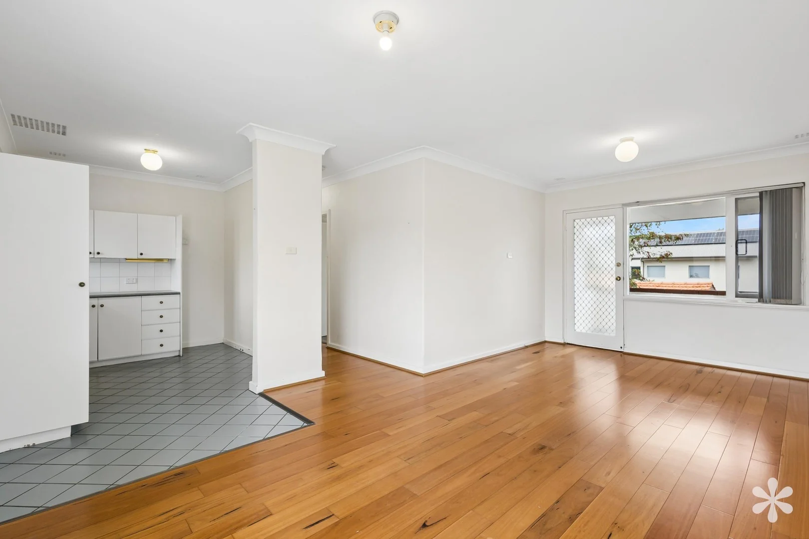 5/245 Coode Street, Como WA 6152