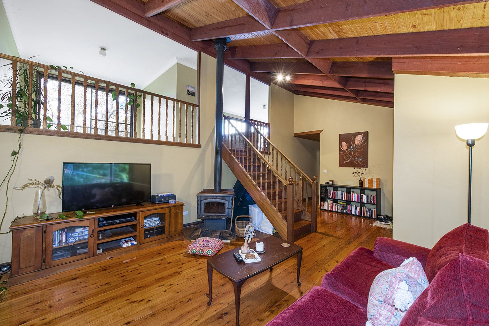 38 Coomassie Avenue, Faulconbridge NSW 2776 House For Rent 500