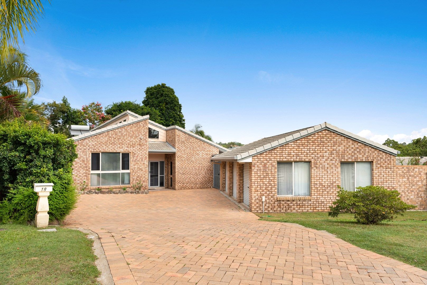 19 Jennings Court, Carindale QLD 4152, Image 0