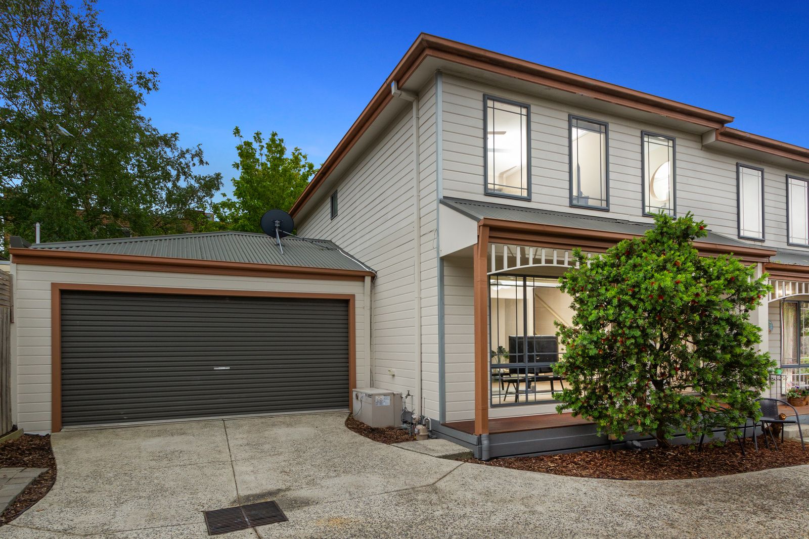 2/1 Pine Crescent, Boronia VIC 3155, Image 0