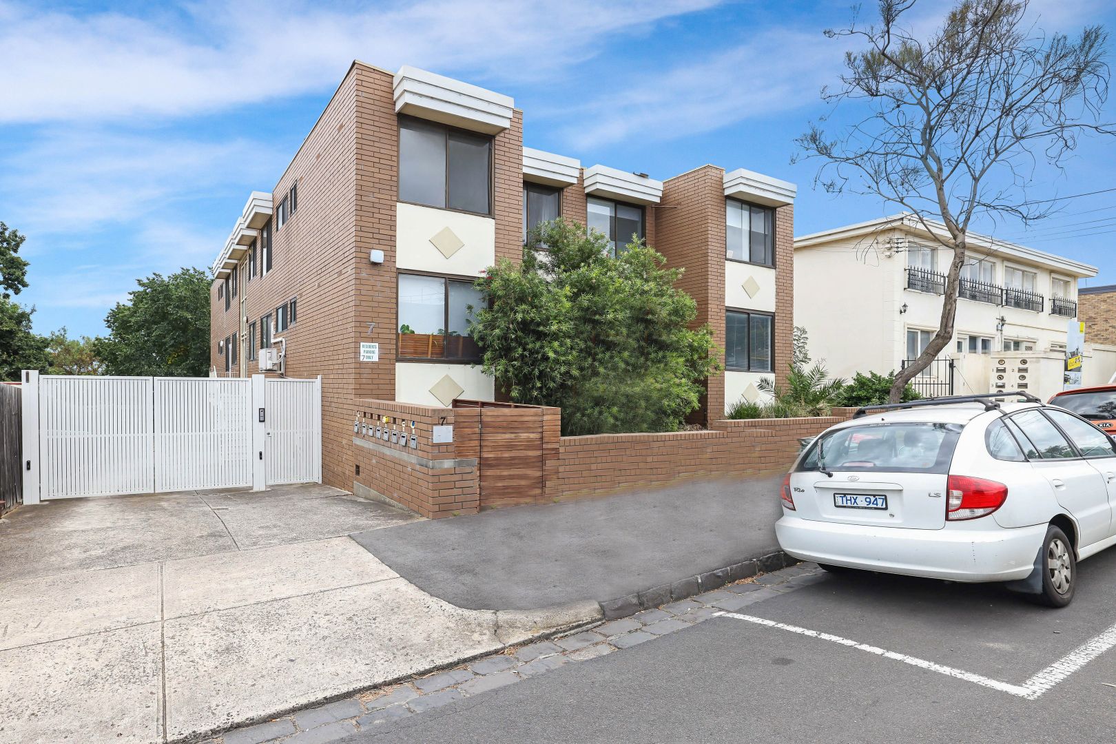 2/7 Allard Street, Brunswick West Property History & Address Research