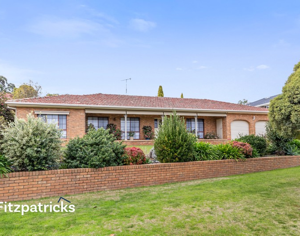 17 Amsterdam Crescent, Tolland NSW 2650