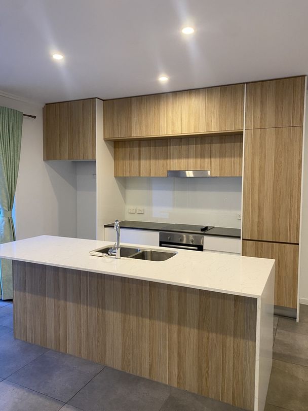 3 bedrooms House in 8 Florabella Drive ROBINA QLD, 4226