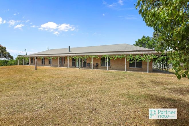 Picture of 11 Windsor Park Road, TAMWORTH NSW 2340