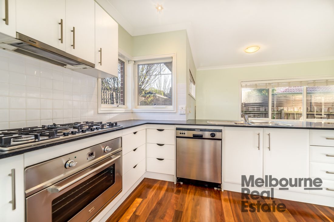 2/7 Mitchell Road, Mont Albert North VIC 3129, Image 0