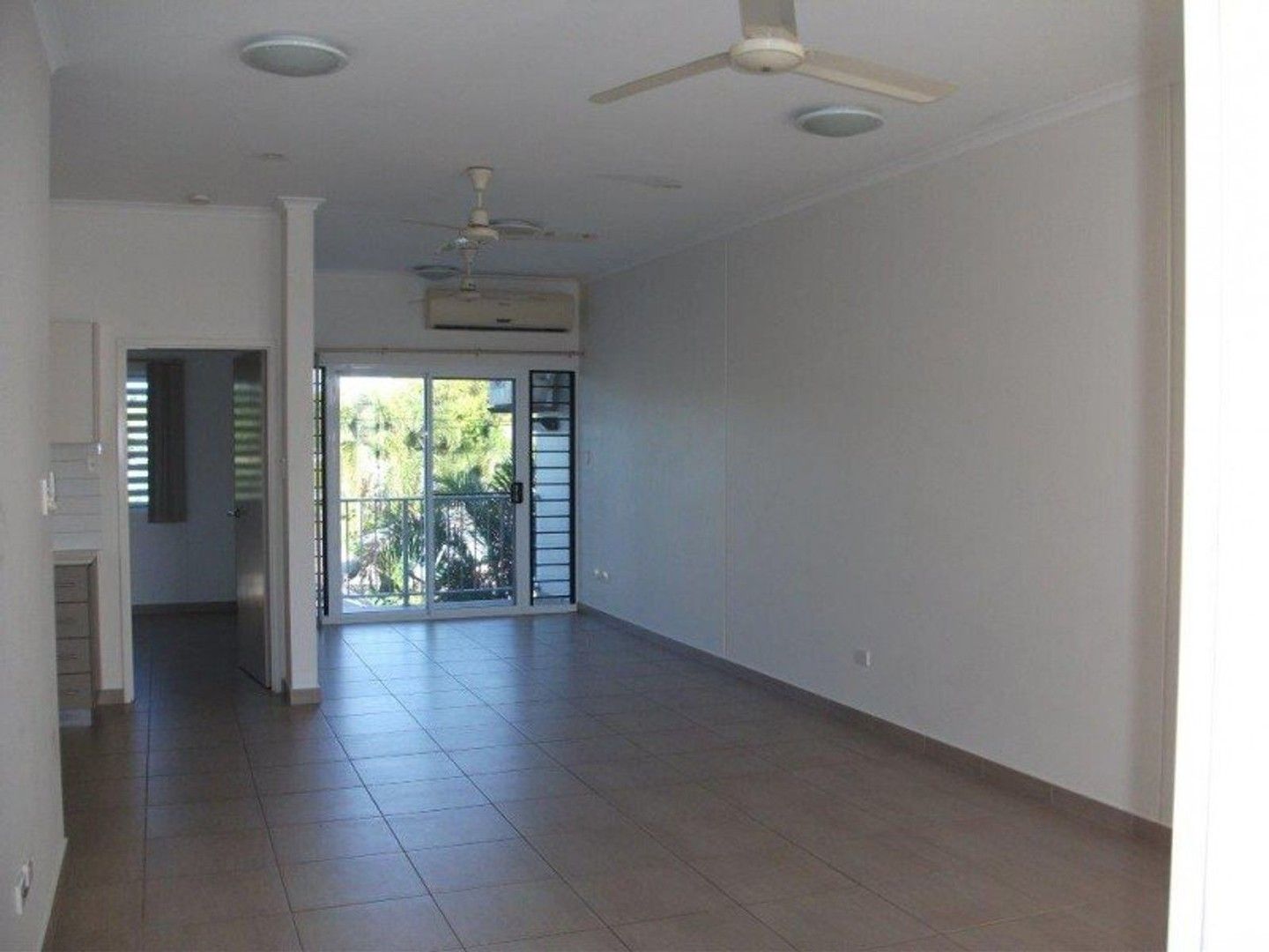 2 bedrooms Apartment / Unit / Flat in 18/140 Dickward Drive COCONUT GROVE NT, 0810