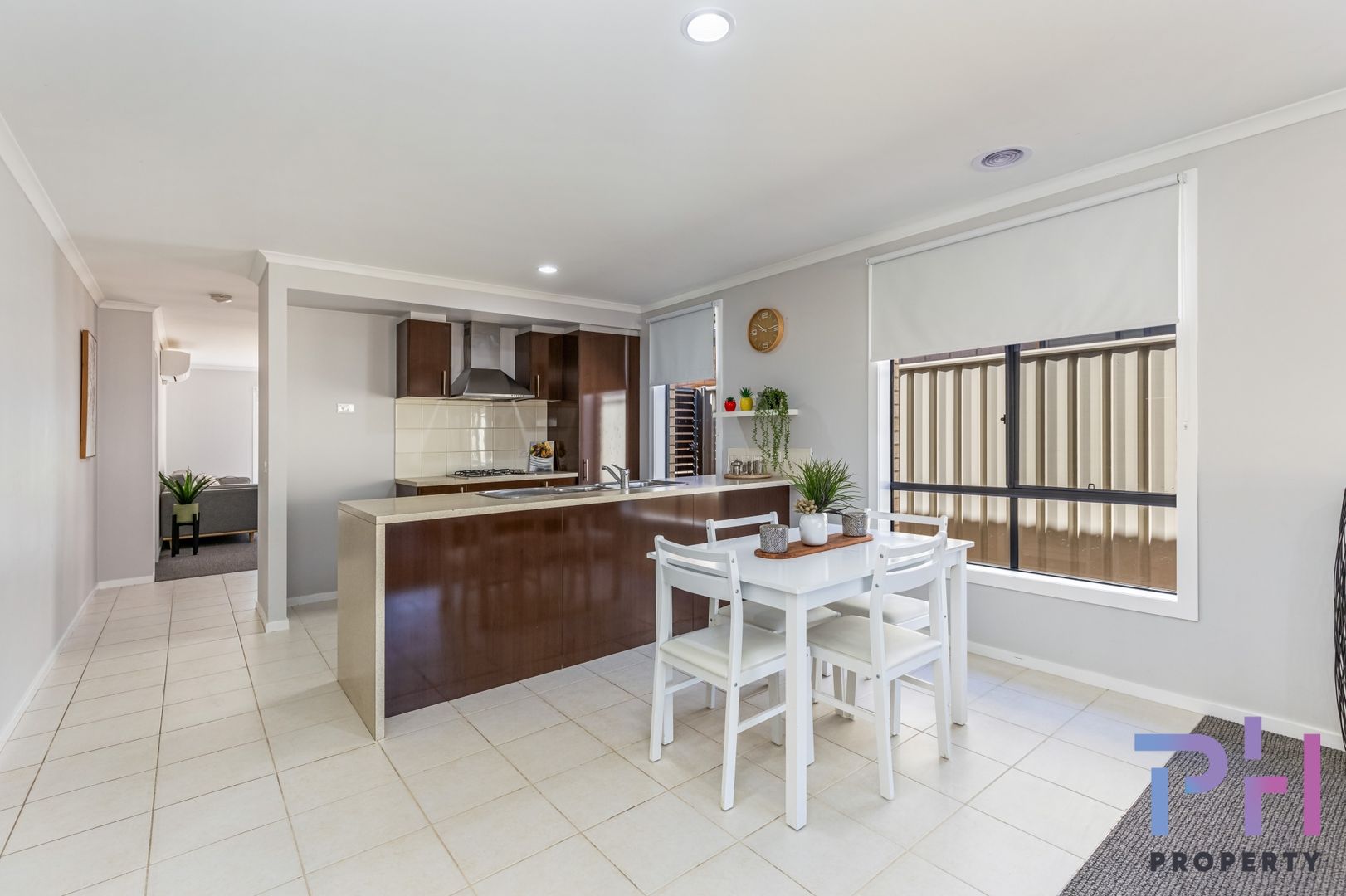 5/4-6 Greenview Circuit, Epsom VIC 3551, Image 1