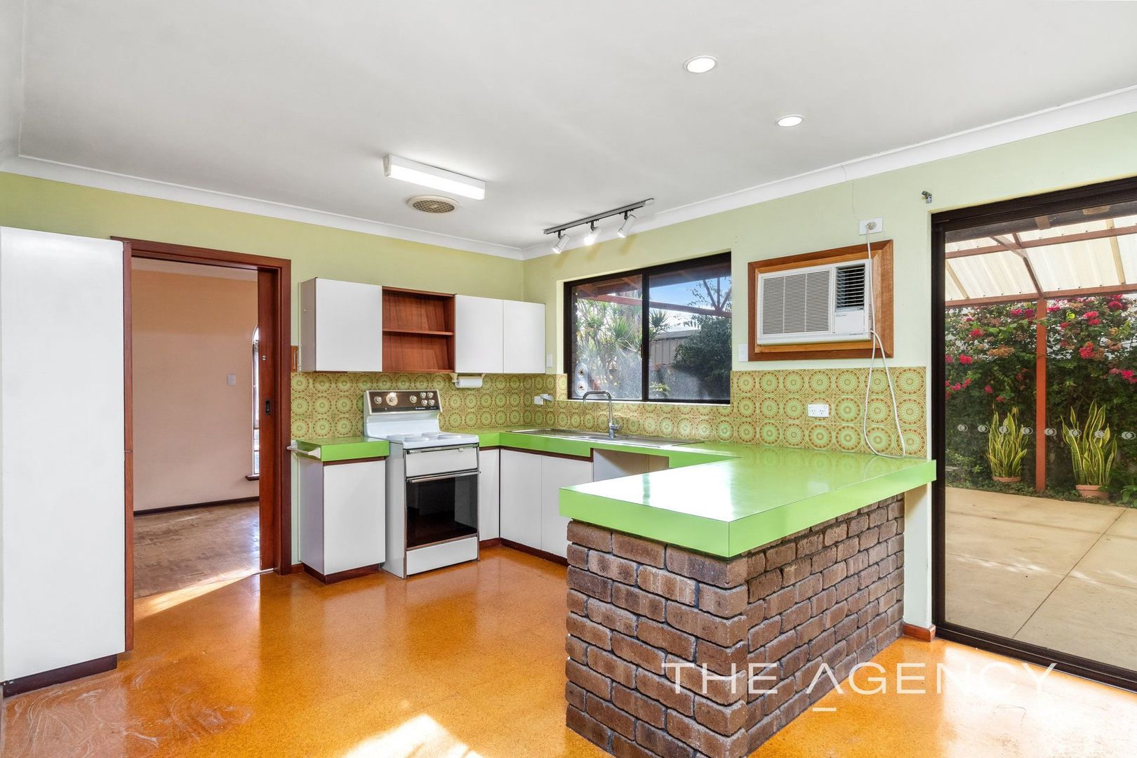 46 Dolphin Way, Beldon WA 6027, Image 1