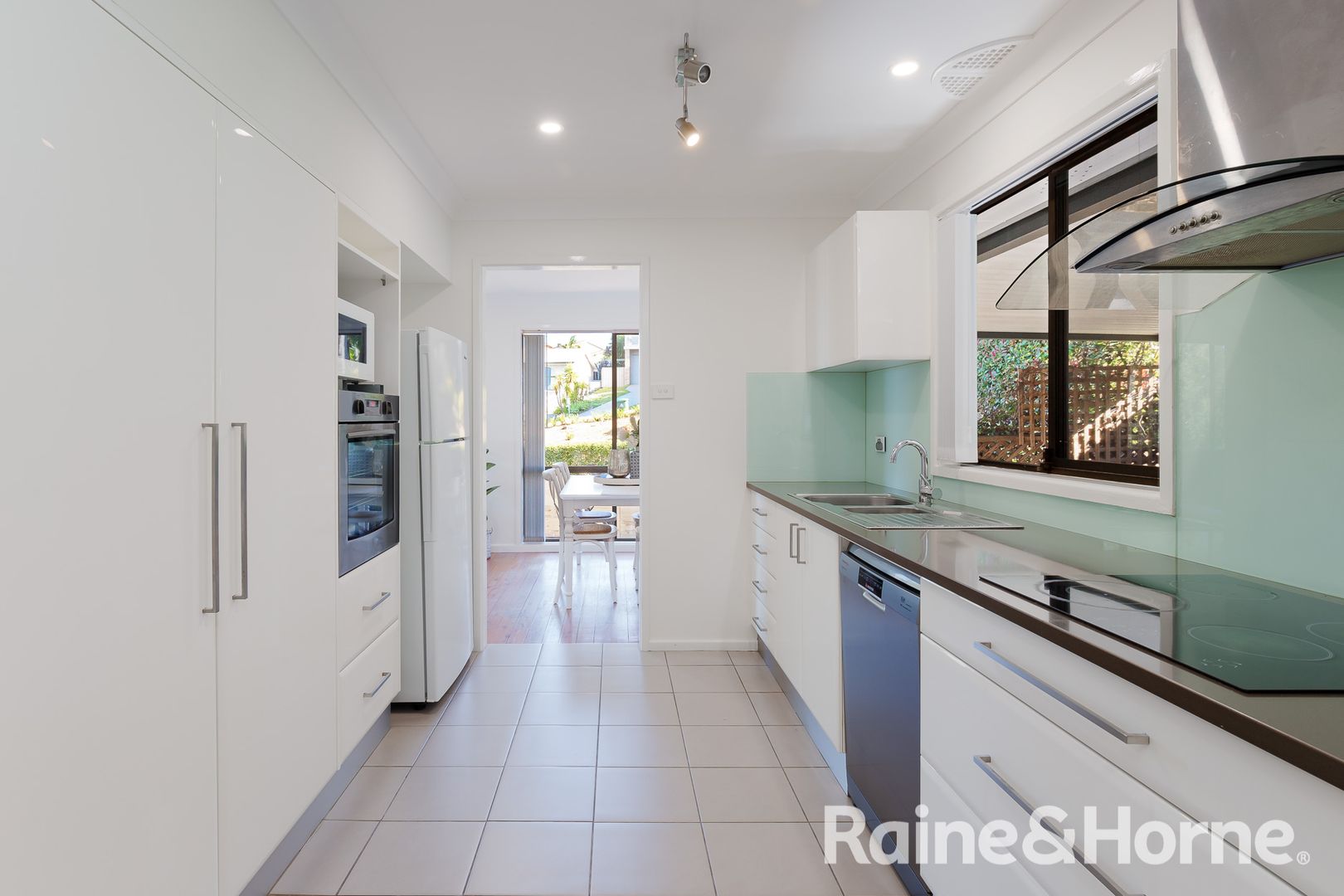 3 Dale Close, Jewells NSW 2280, Image 2