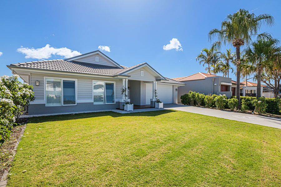 16 North Point, Banksia Beach QLD 4507 Domain