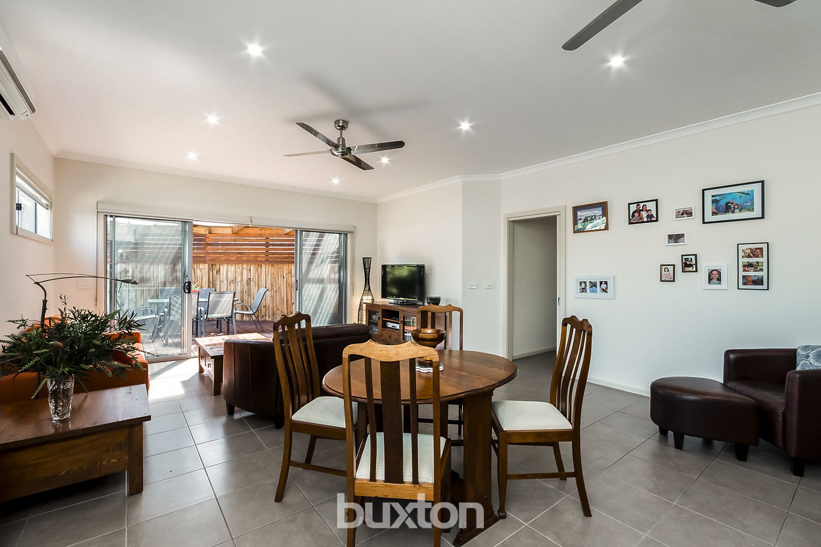 3/9 Carruthers Court, Thomson VIC 3219, Image 1