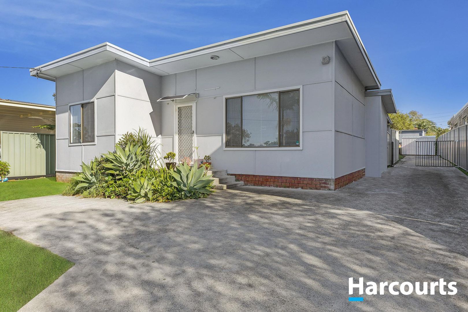 53 Bass Avenue, Killarney Vale NSW 2261, Image 1