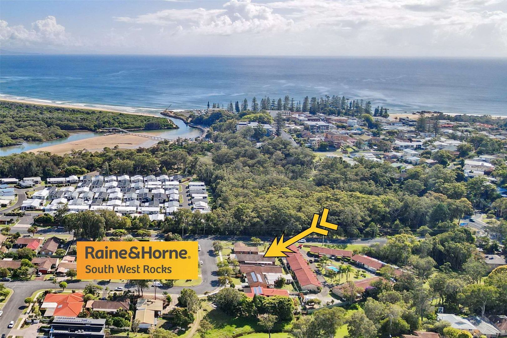 2/4 Roy Sanders Place, South West Rocks NSW 2431, Image 1