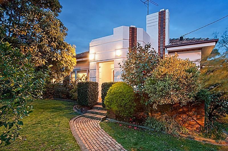 24 Connell Road, Oakleigh VIC 3166