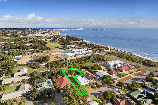 Picture of 19A Elphick Avenue, BLUFF POINT WA 6530