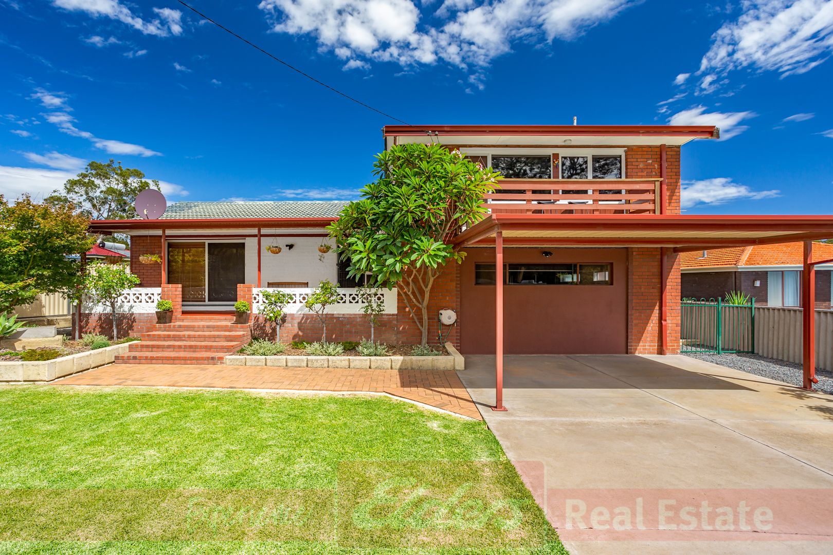 13 Hillside Road, Harvey WA 6220, Image 1