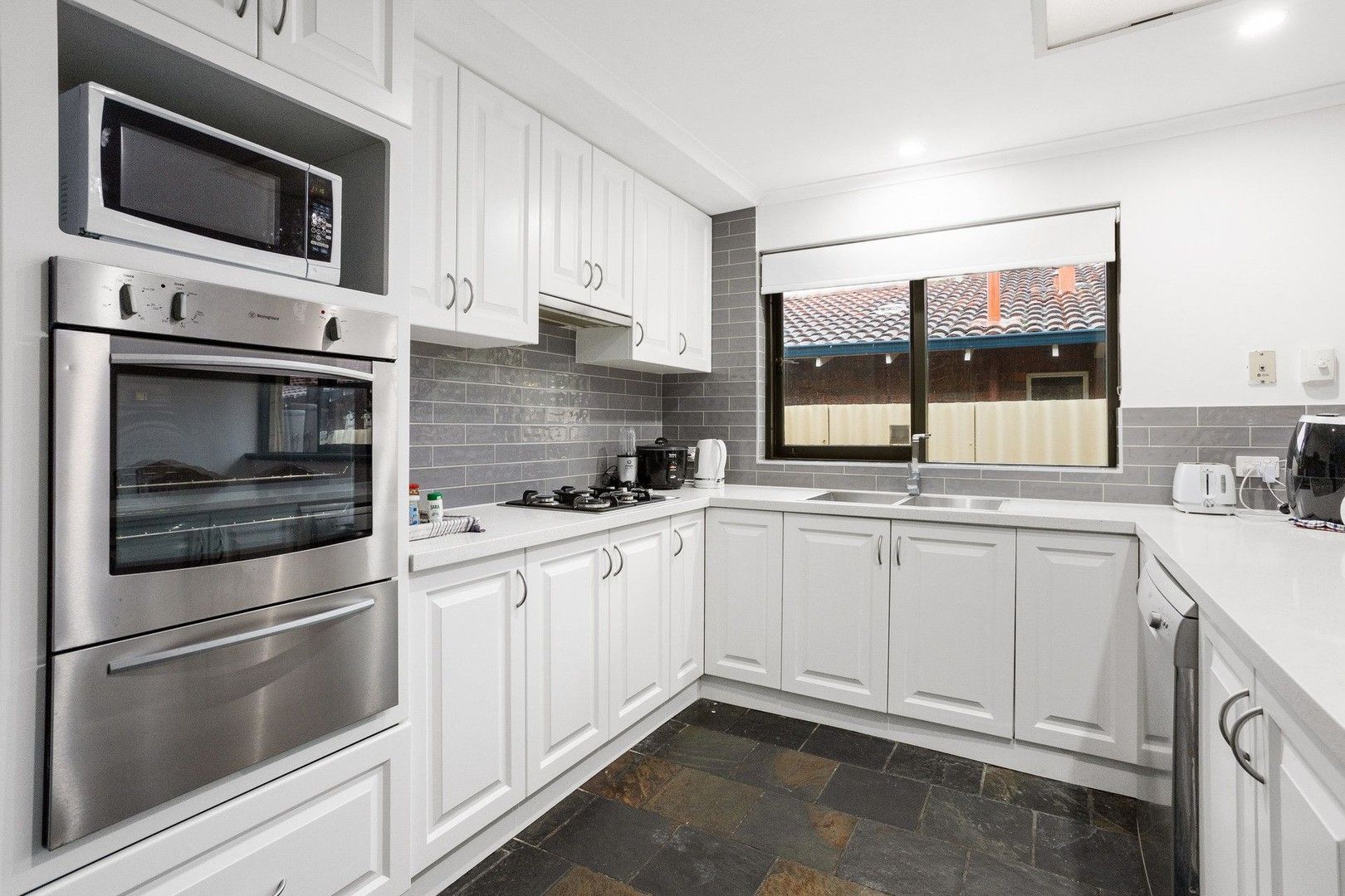 6 bedrooms House in 14 PIMLOTT STREET DIANELLA WA, 6059