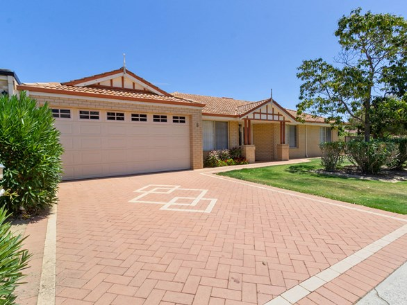 8 Lilac Hill Vista, Madeley WA 6065