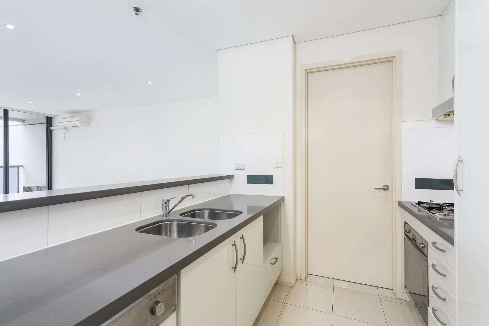 Additional image 5 of 502/6 Lachlan Street, Waterloo NSW 2017