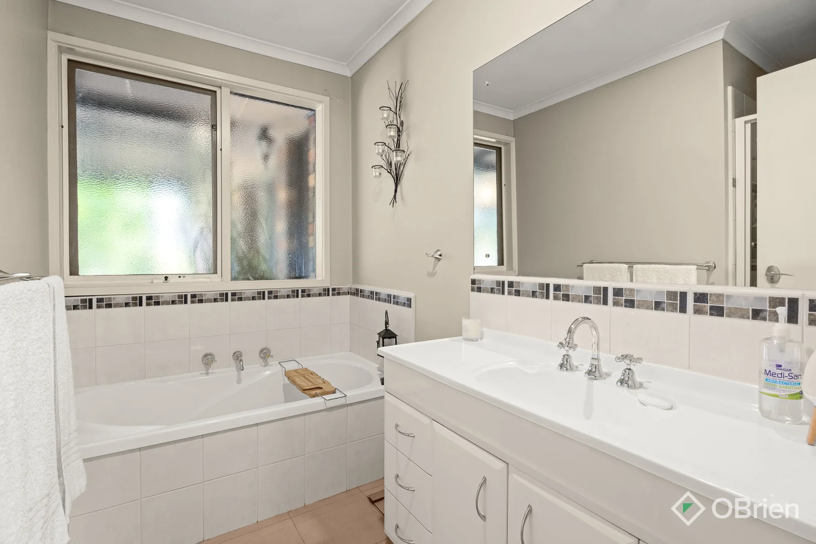 Additional image 5 of 44 Saxonwood Drive, Narre Warren VIC 3805