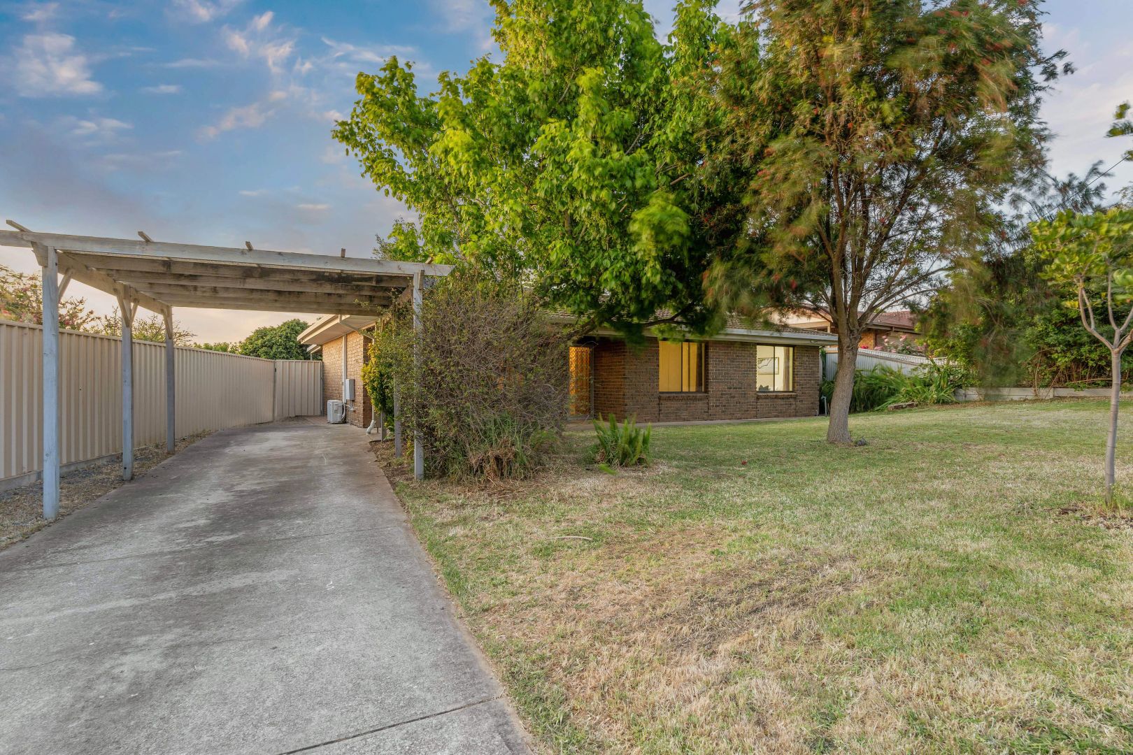 3 Trelawney Crescent, Huntfield Heights SA 5163, Image 2