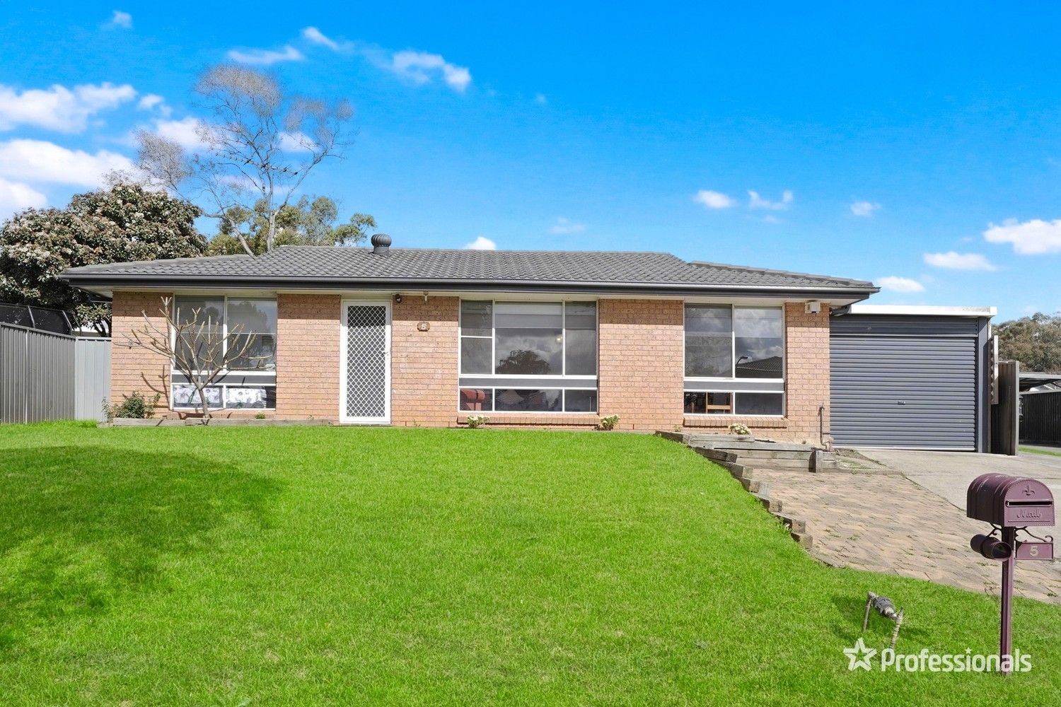 5 Merino Circuit, St Clair NSW 2759