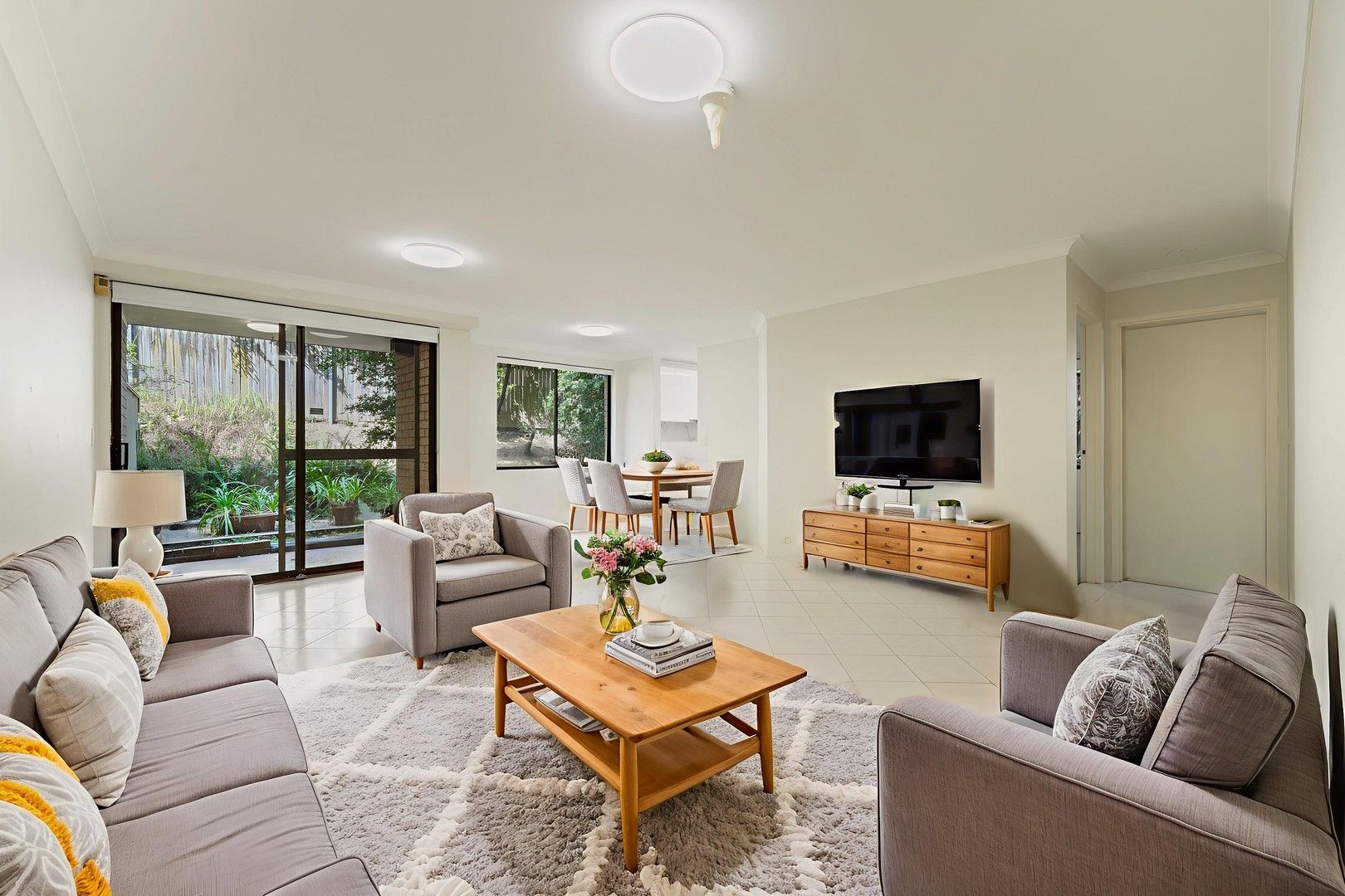 2 bedrooms Apartment / Unit / Flat in 1/25 Sutherland Street CREMORNE NSW, 2090
