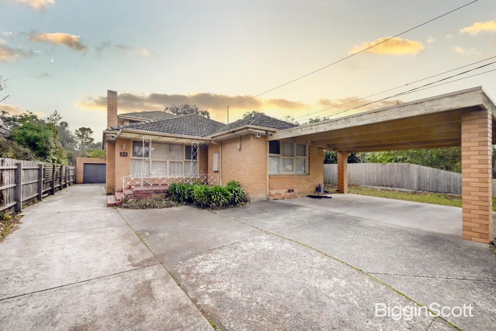 21 Nottingham Street, Glen Waverley VIC 3150 House For Rent 950 Domain