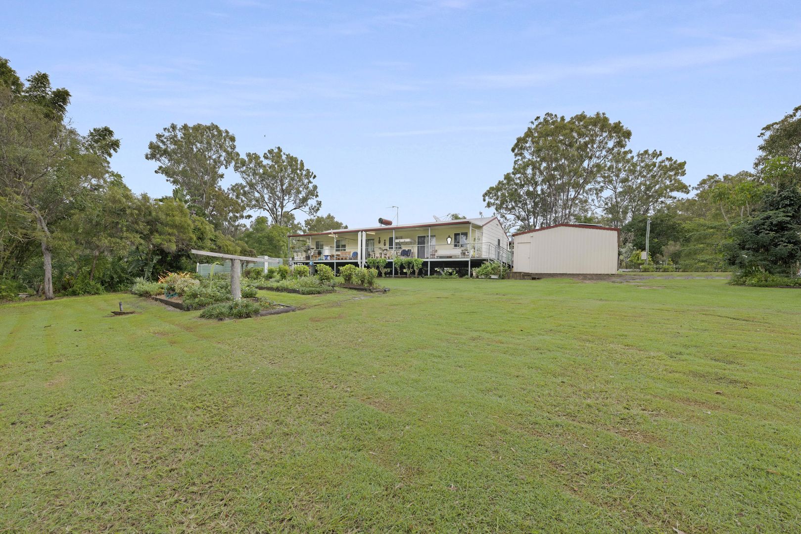 44 Woodbury Drive, South Kolan Property History & Address Research