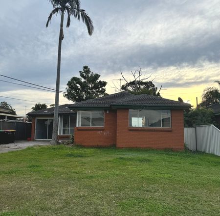 Picture of 23 Wattle Avenue, NORTH ST MARYS NSW 2760