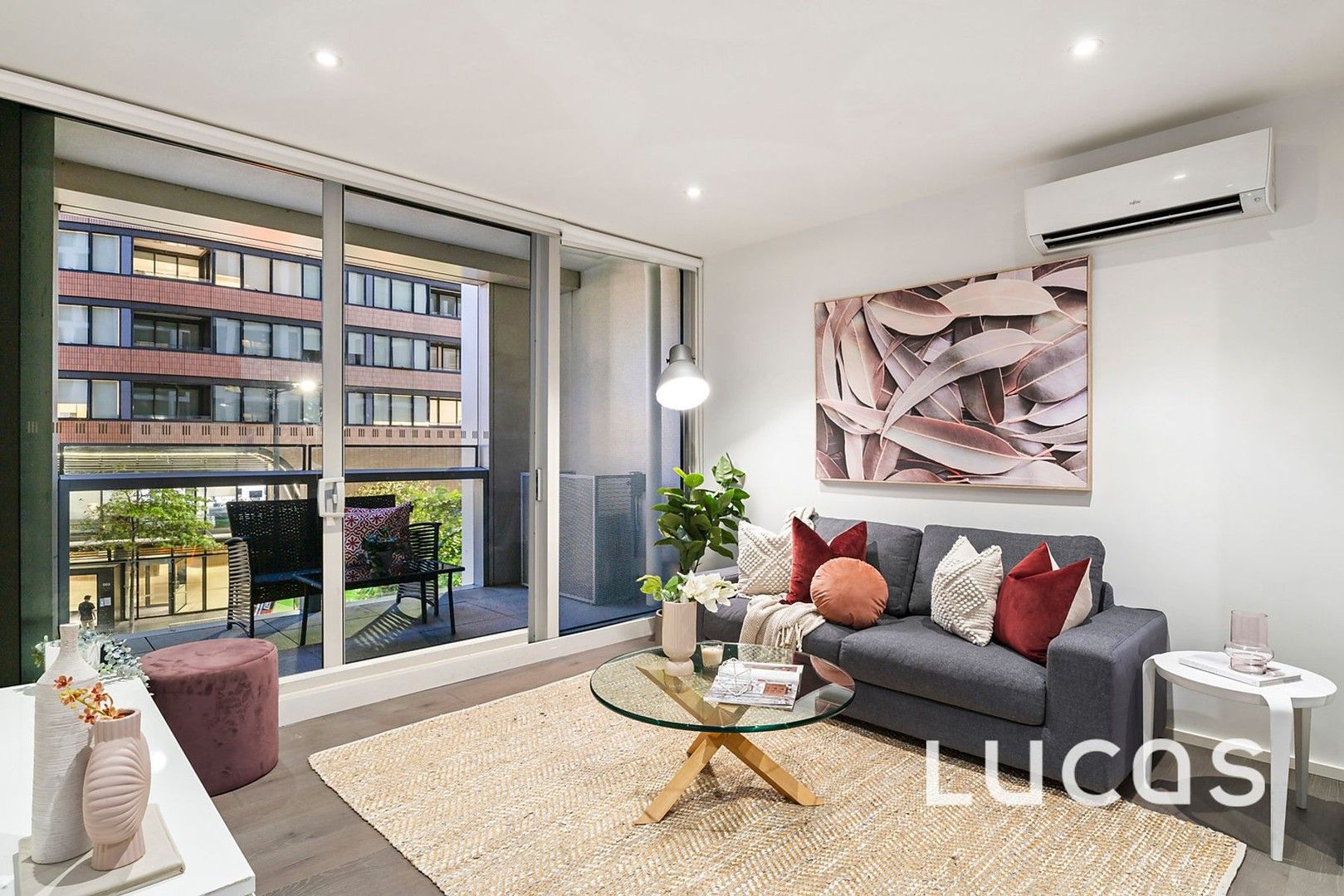 101W/888 Collins Street, Docklands VIC 3008, Image 2