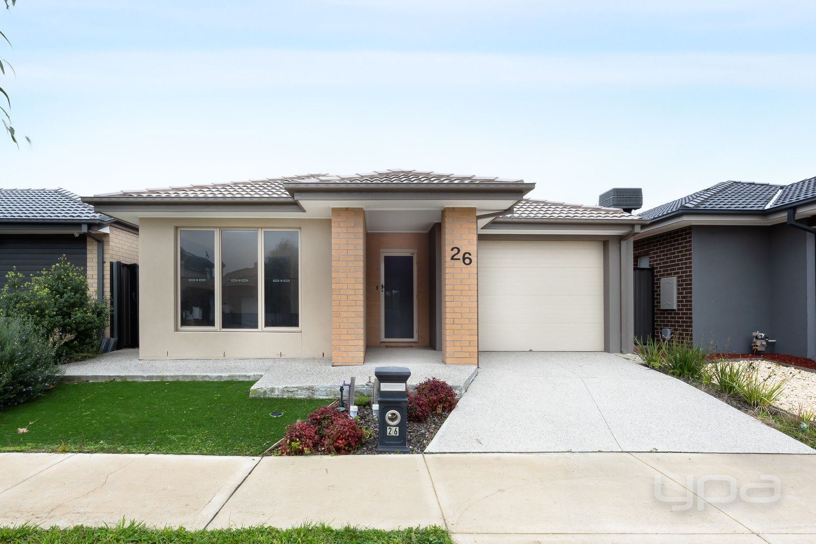 4 bedrooms House in 26 Hollyhock Road CRAIGIEBURN VIC, 3064