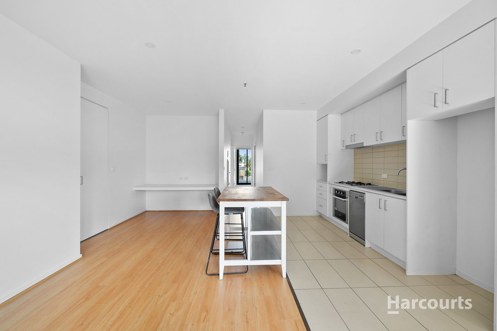 144/80 Cheltenham Road, Dandenong VIC 3175, Image 2