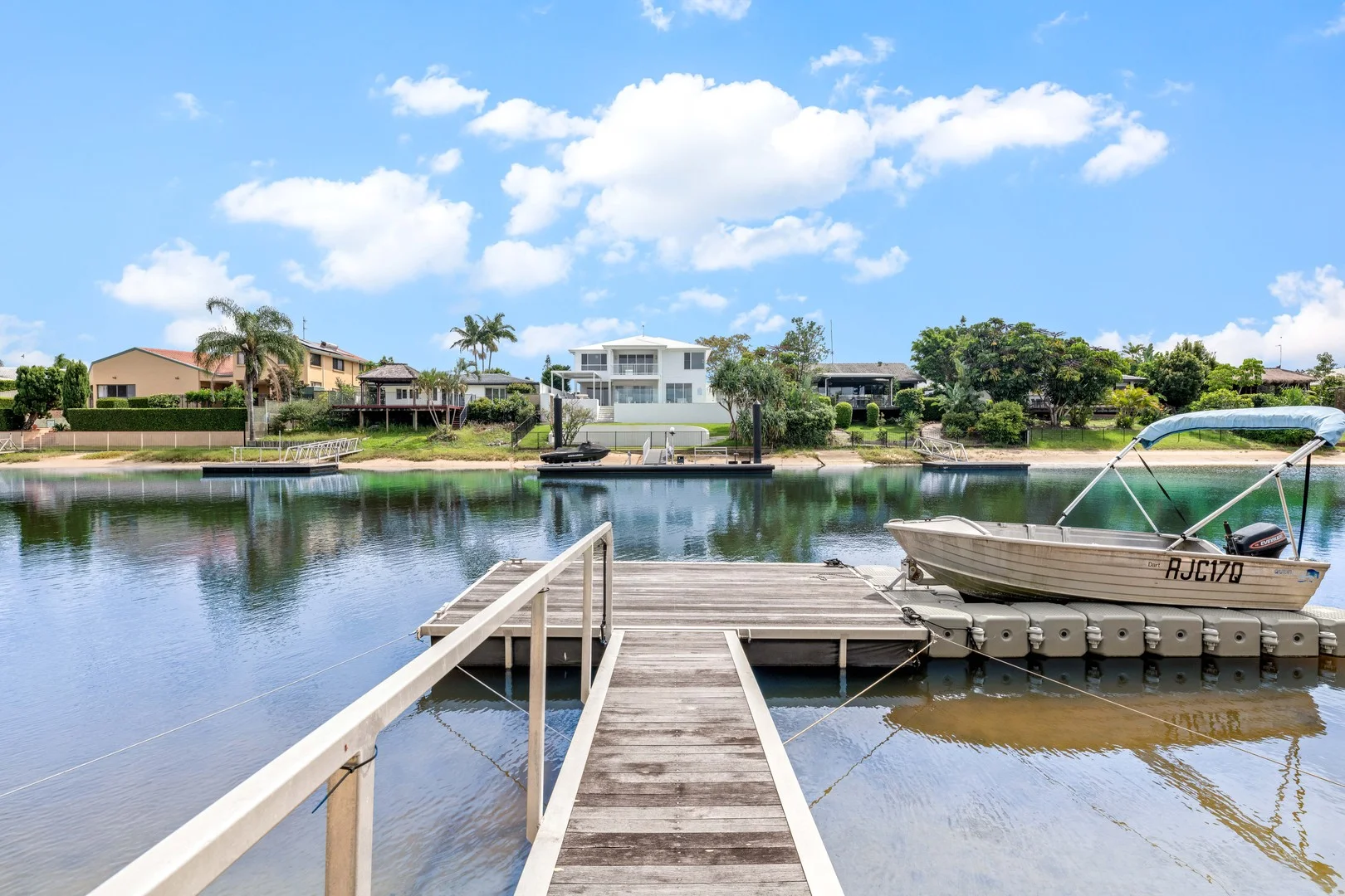 110 Campbell Street, Sorrento QLD 4217