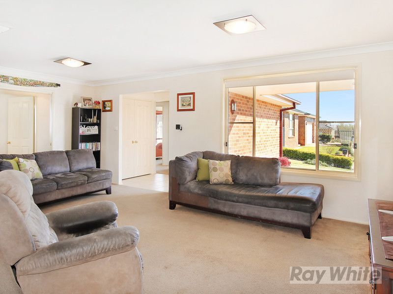 13 Warburton Drive, WESTDALE NSW 2340, Image 1