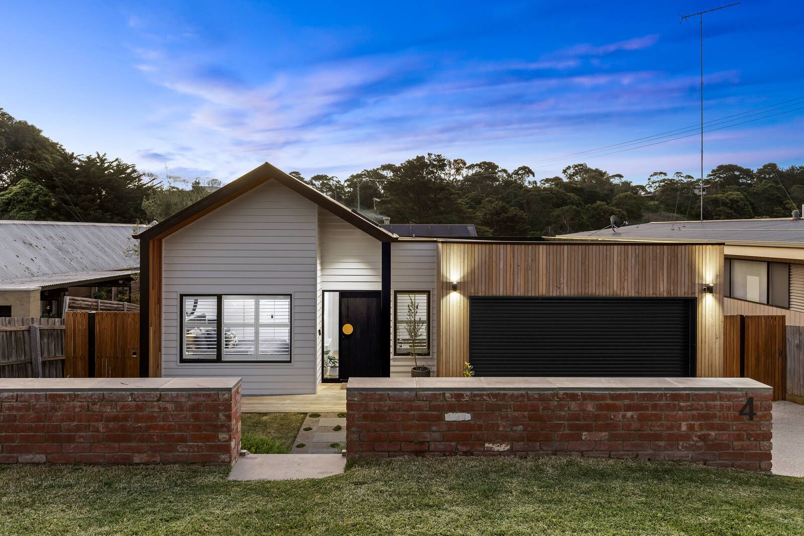 4 bedrooms House in 4 Blue Waters Drive OCEAN GROVE VIC, 3226